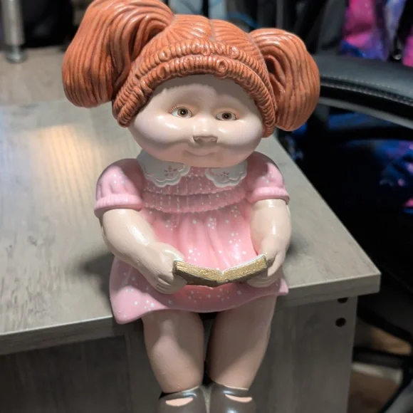 Vintage 80s Cabbage Patch Porcelain Sitting Figurine - Picture 4 of 6